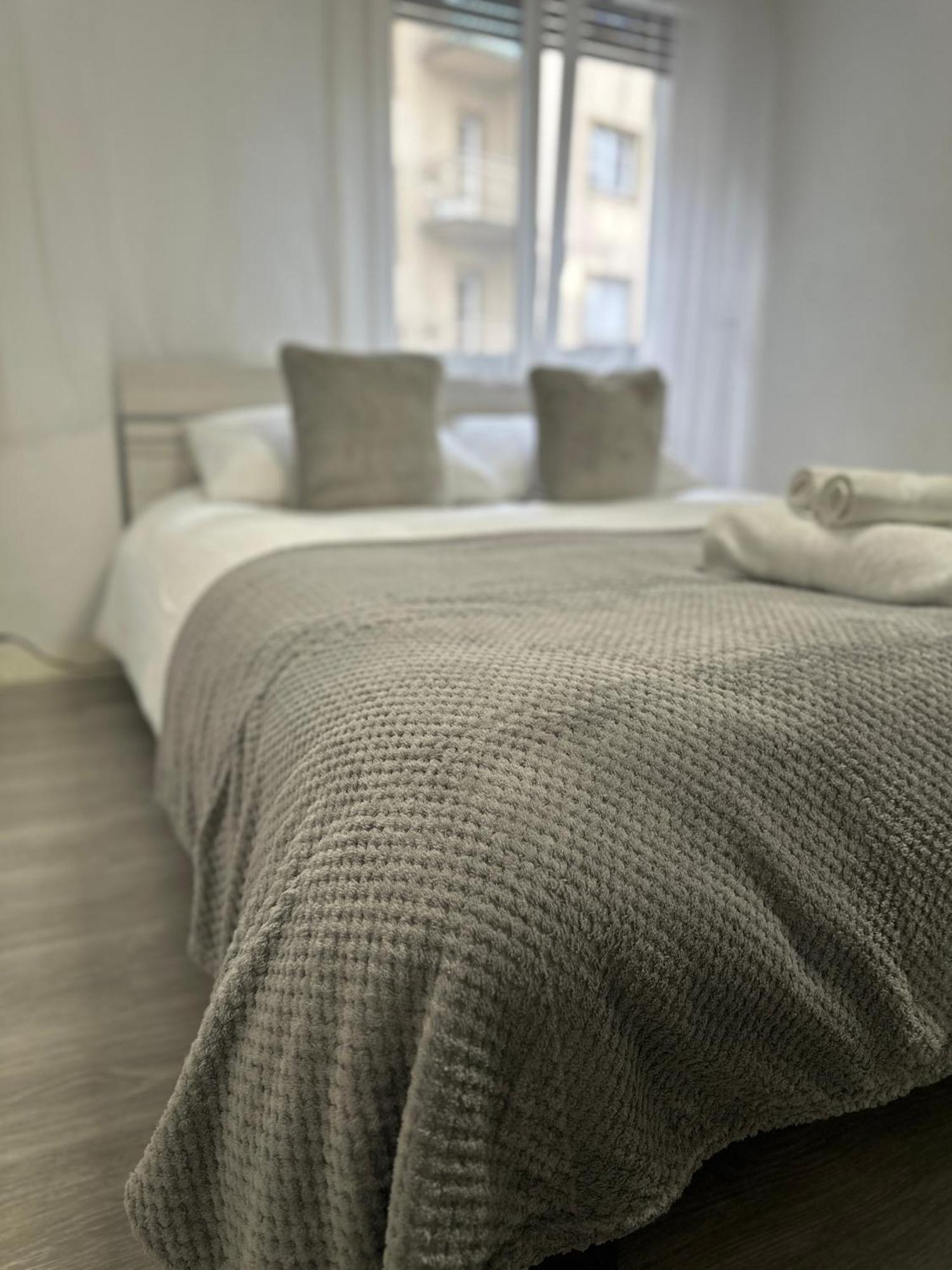 Lindo Apartamento En El Centro De Лозана Екстериор снимка