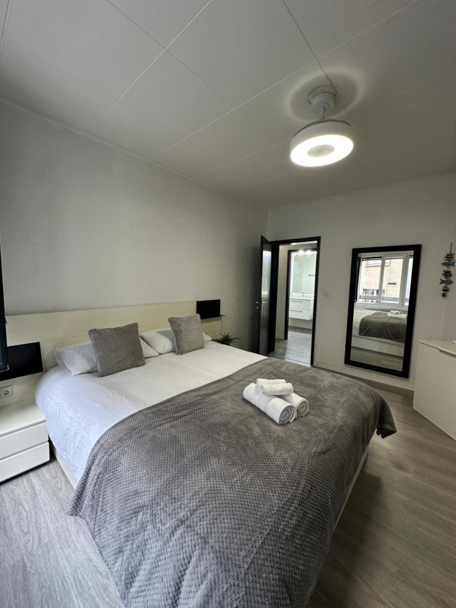 Lindo Apartamento En El Centro De Лозана Екстериор снимка